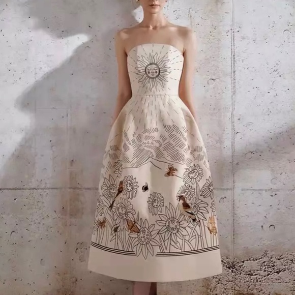 Now In Solairè Runway Sexy Strapless Botanics Print Midi Dress, Boho Luxury Gown - Picture 1 of 11